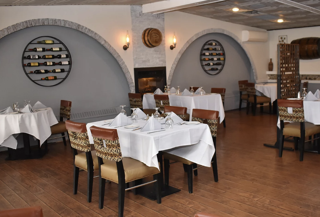 Italian Restaurant, Mario's Tutto Bene