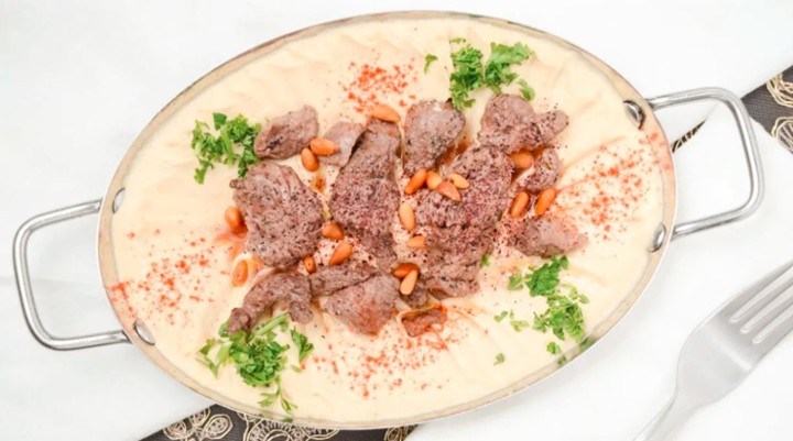 HUMMUS WITH BEEF SHAWARMA