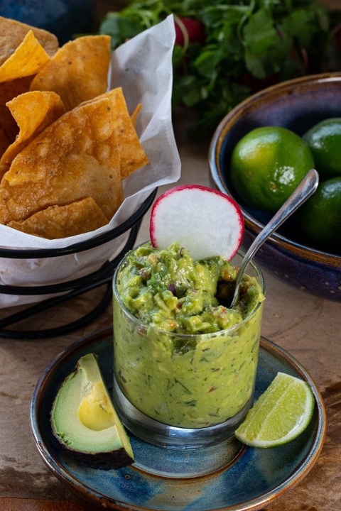 Guacamole, Chips and salsa