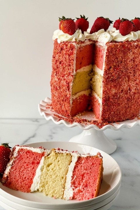 Strawberry Crunch Cake