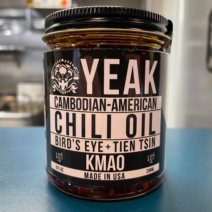 Yeak 'Kmao' Chili Oil - 8oz Jar