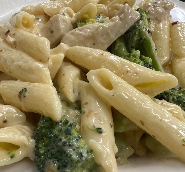 Chicken, Broccoli Alfredo