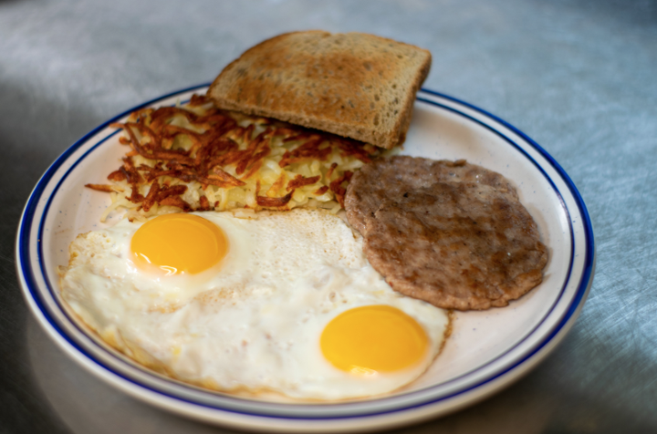 2 Eggs with Meat & Hash Browns