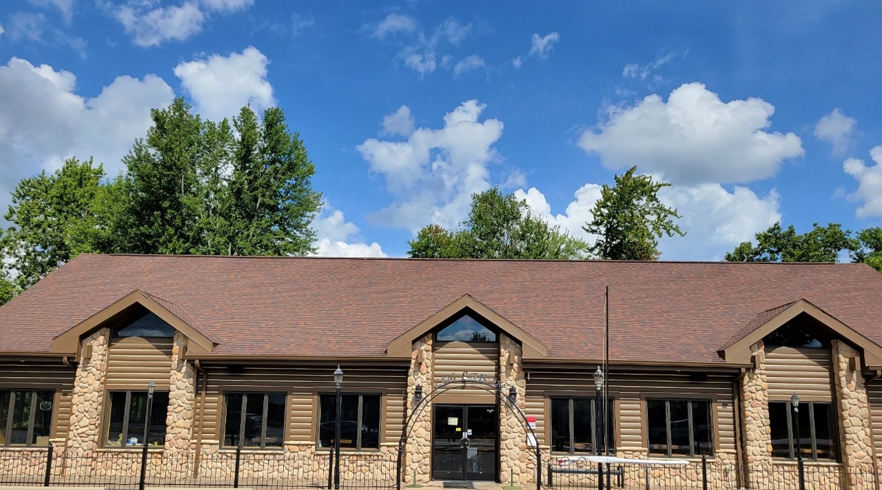 Log Cabin 5393 E Grand River Ave, Howell, MI 48843