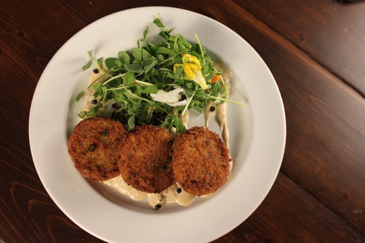 Dungeness Crab & Artichoke Cakes