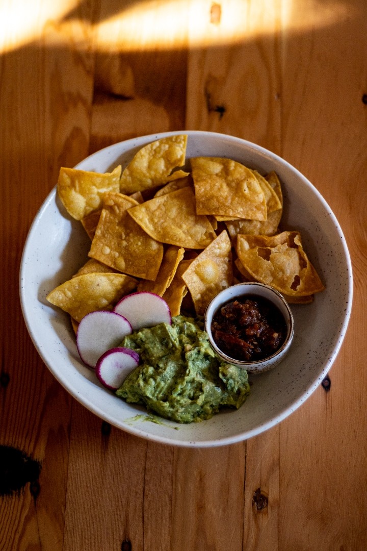 Totopos con Salsa