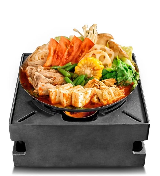 5. YUMMY TOMATO Mini Hot Pot