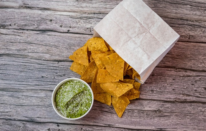 Chips & Guacamole (4oz)