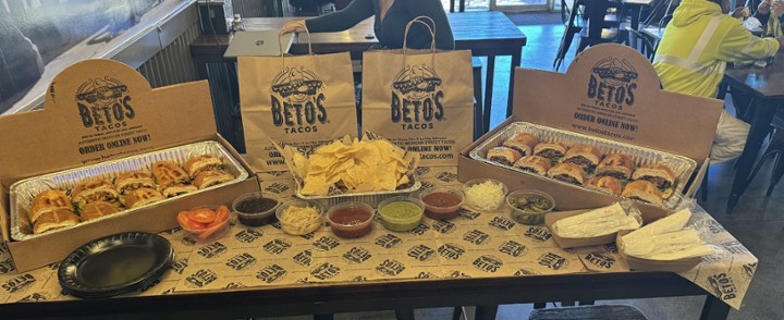 Beto's Tortas for 10 pp