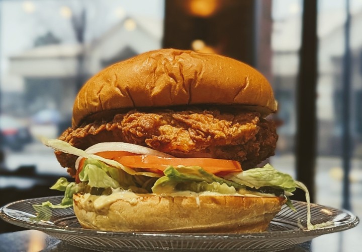 CRISPY CHICKEN SANDWICH