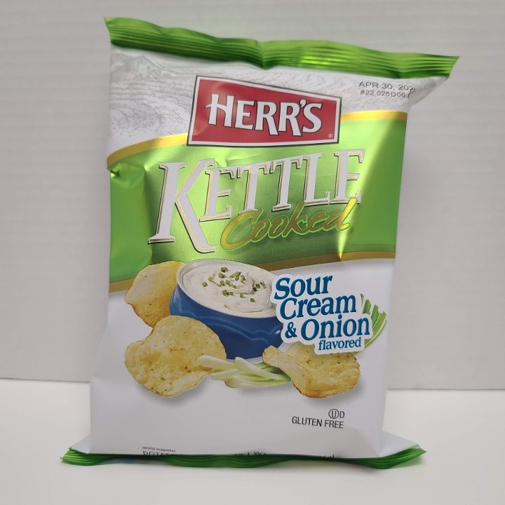 *Herr's Kettle Cooked Sour Cream & Onion Small Bag