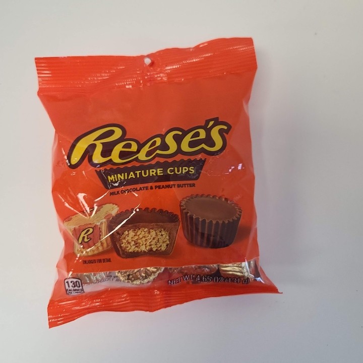 *Reese's Miniature Cups Peg Bag