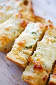 Joe’s Cheesy Garlic Bread v