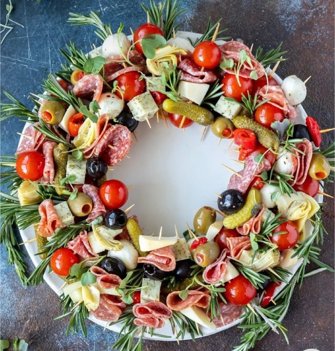 Holiday Charcuterie Wreath