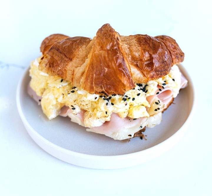 Alma Croissant Sandwich