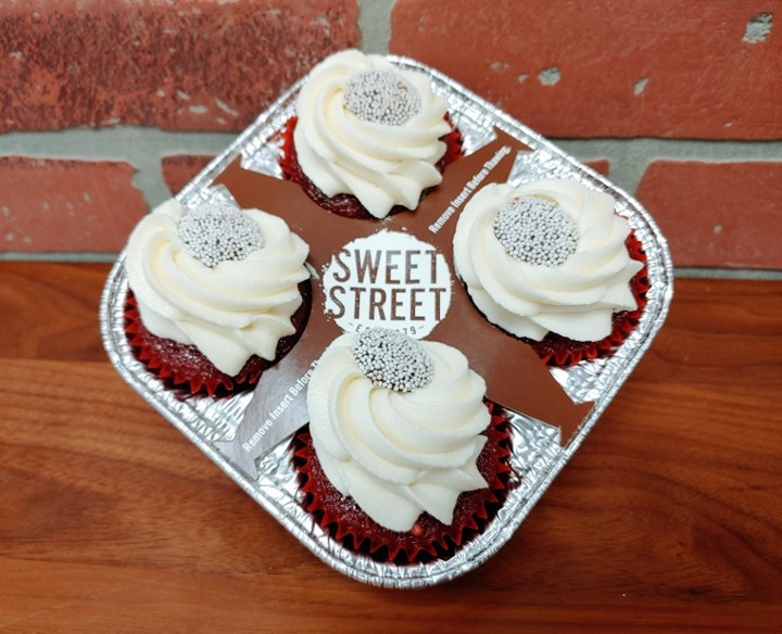 Sweet Street Red Velvet Cupcakes (4 pack)