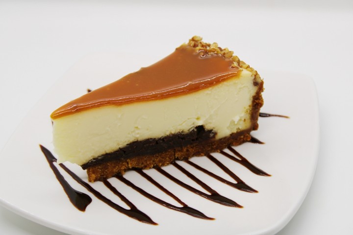 Caramel Turtle Cheesecake