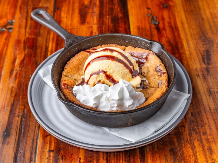 CHOCOLATE CHIP COOKIE SKILLET