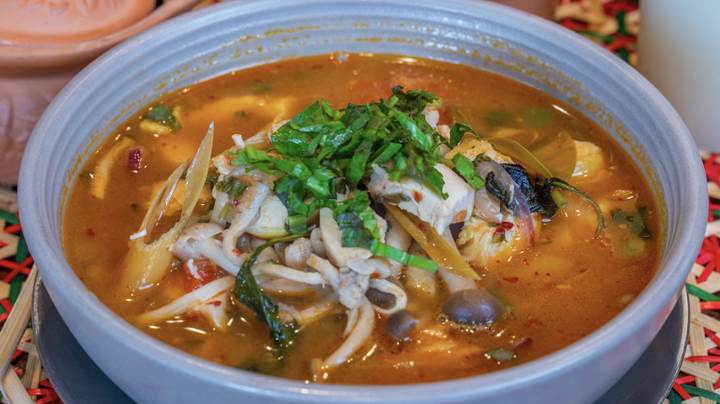 Isarn Spicy Grilled Chicken Soup