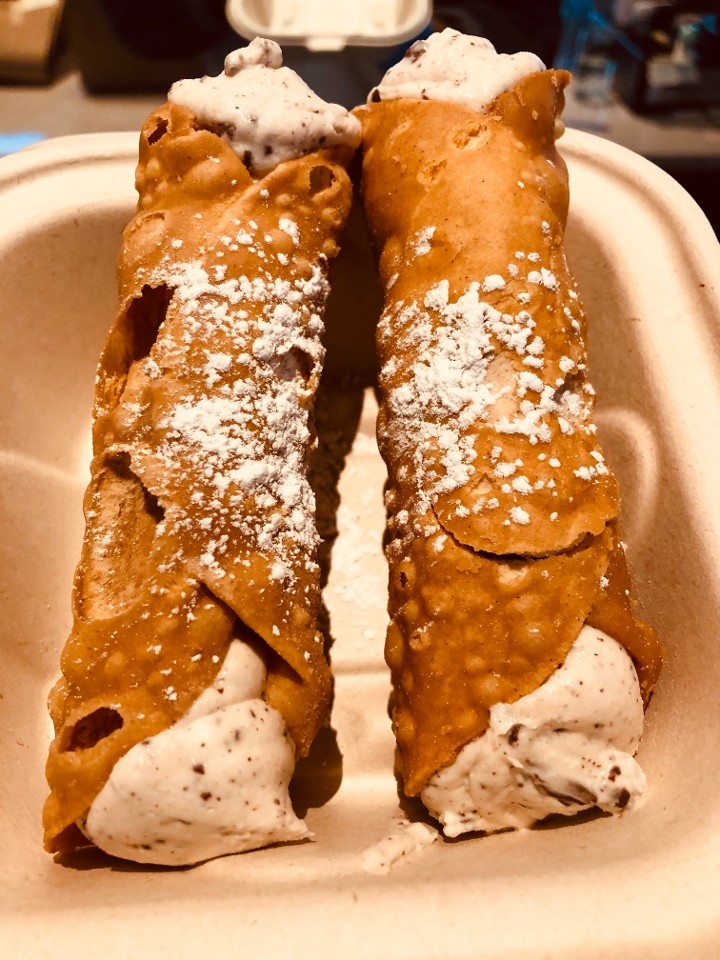 TWO Cannolis