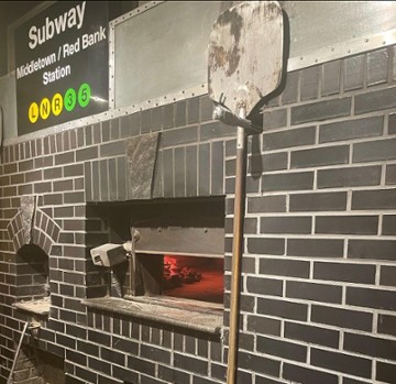 Zoni's Brooklyn Brick Pizzeria