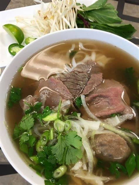 Pho :Tenderlion + Meatball