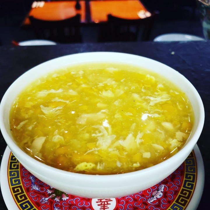 CHICKEN & CREAM OF CORN SOUP 雞蓉粟米湯