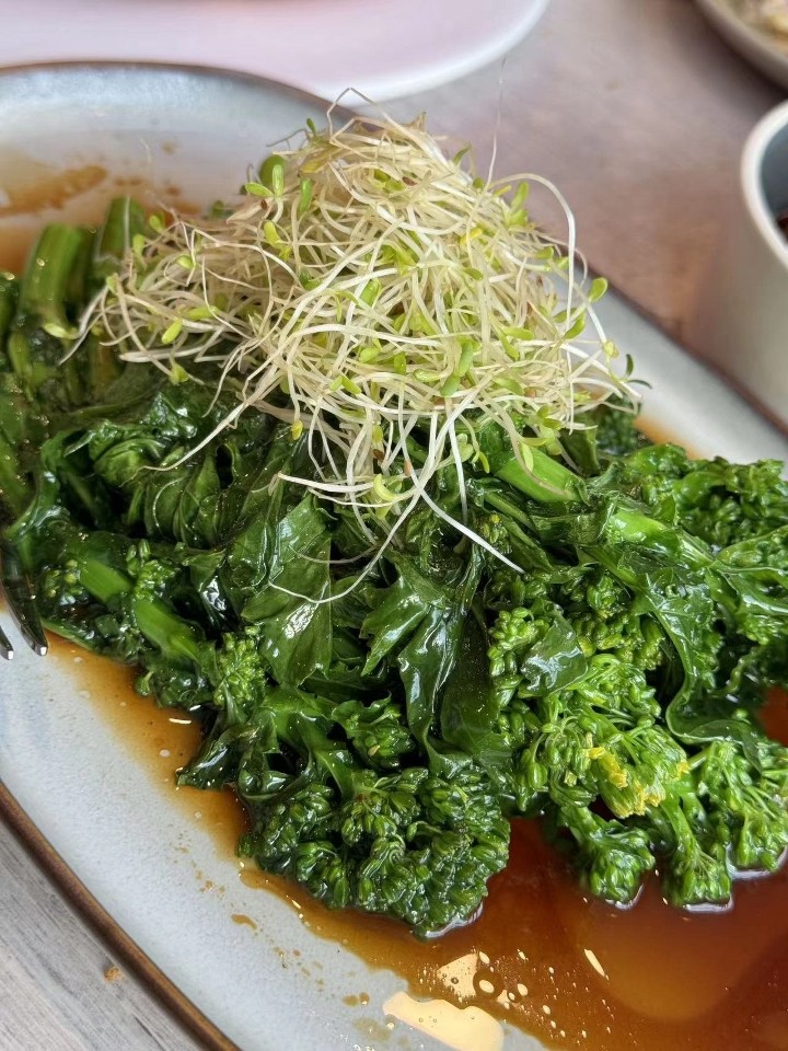 H22苜蓿芽浸西兰苔 Alfalfa Sprouts with Broccolini