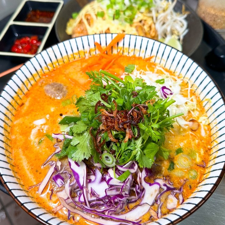 "Khao poon" Lao coconut Noodle soup