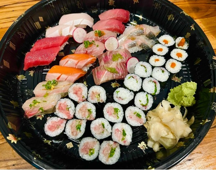 Daily sushi tray(2 people, daily items)*