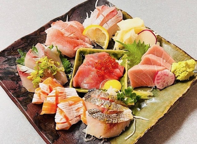 Sashimi Deluxe 16pcs