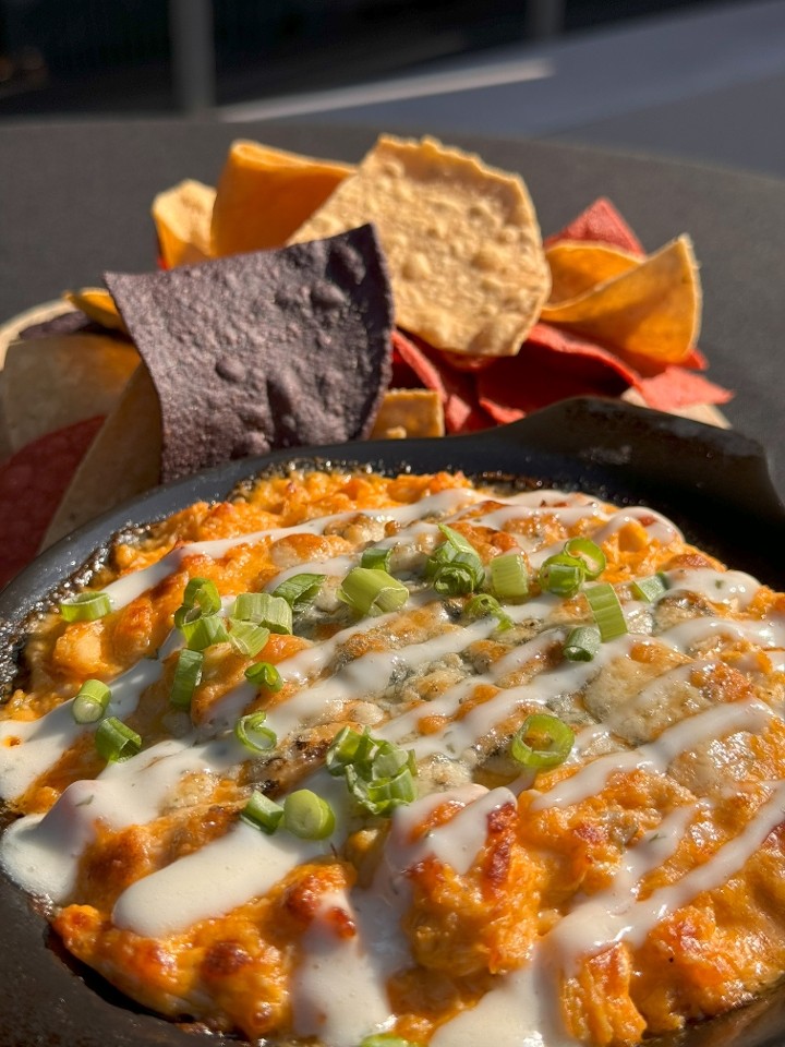 Towne Tavern & Treehouse 242 Mattakeesett St Brunch Burger