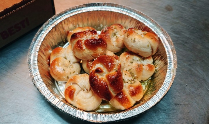 Garlic Knots (6)