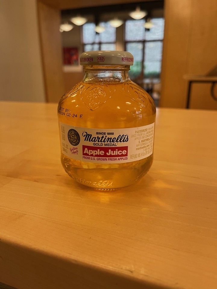 Martinellis Apple Juice (10 oz bottle)
