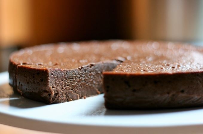 Chocolate Decadence Torte (8-12ppl)