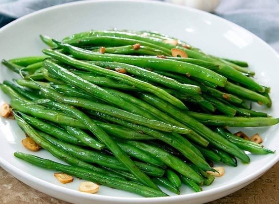 French Beans w/ GARLIC (1 lb)