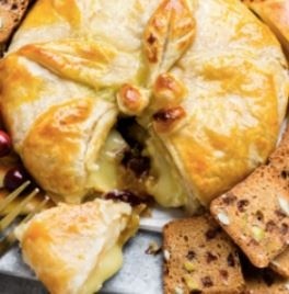 Apple-Stuffed Baked Brie (8-10ppl)