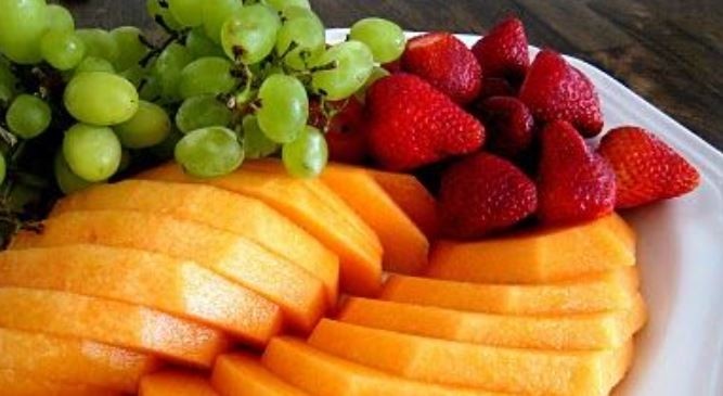 Seasonal Fresh Fruit Plate