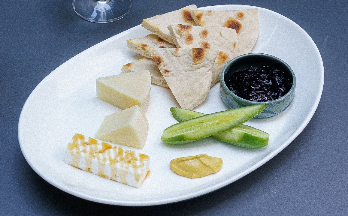 Meli Cheese Plate