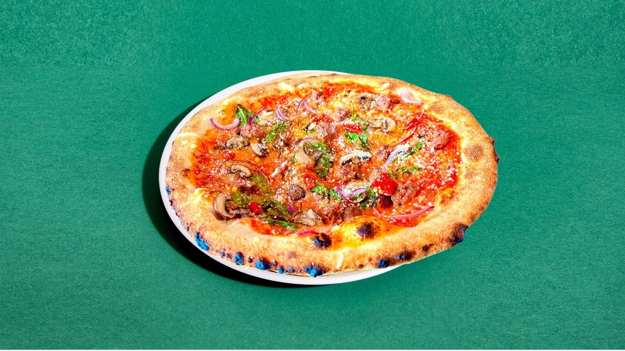 SPICY SAUSAGE PIZZA