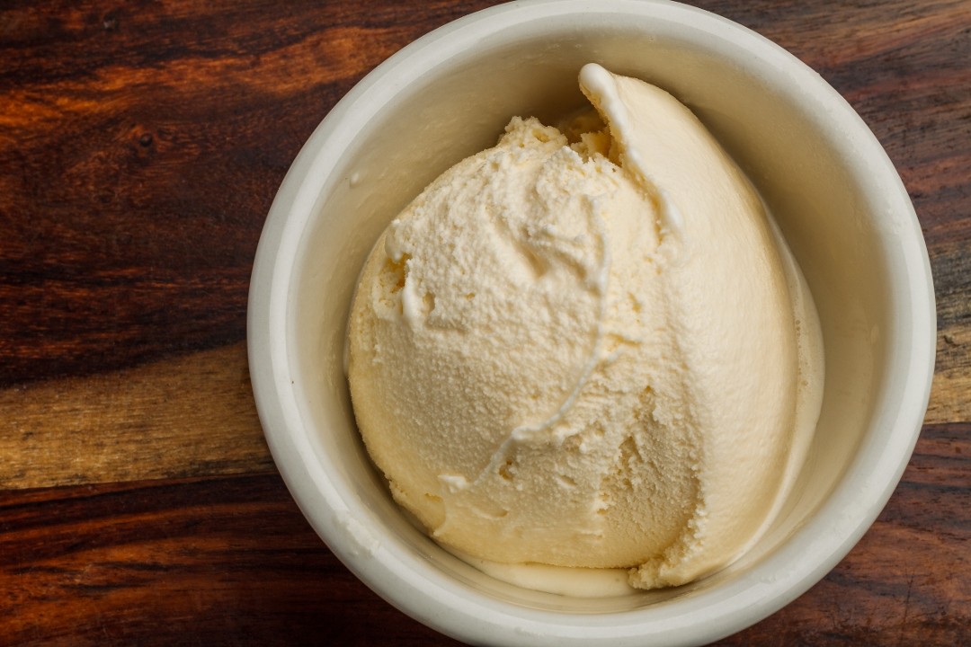 Golden Vanilla Ice-Cream*