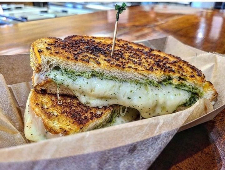 PESTO GRILLED CHEESE