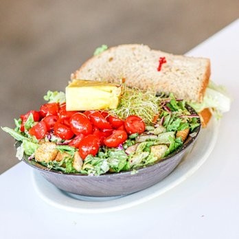 1/2 Italian Salami Sandwich & Tossed Green Salad (Online To Go)