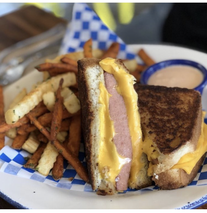 Fried Thick Bologna Sandwich*