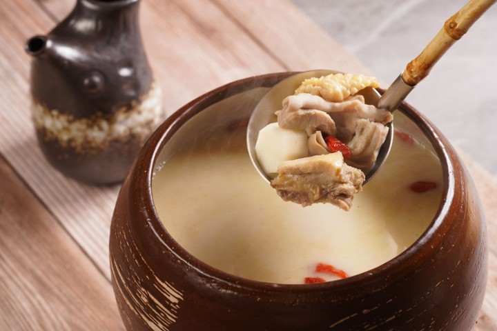Pork Stomach & Chicken Soup 炆火胡椒猪肚鸡