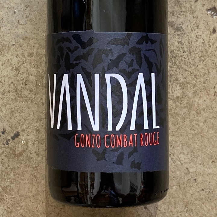 Vandal Gonzo Combat Rogue Pinot Noir 750ml