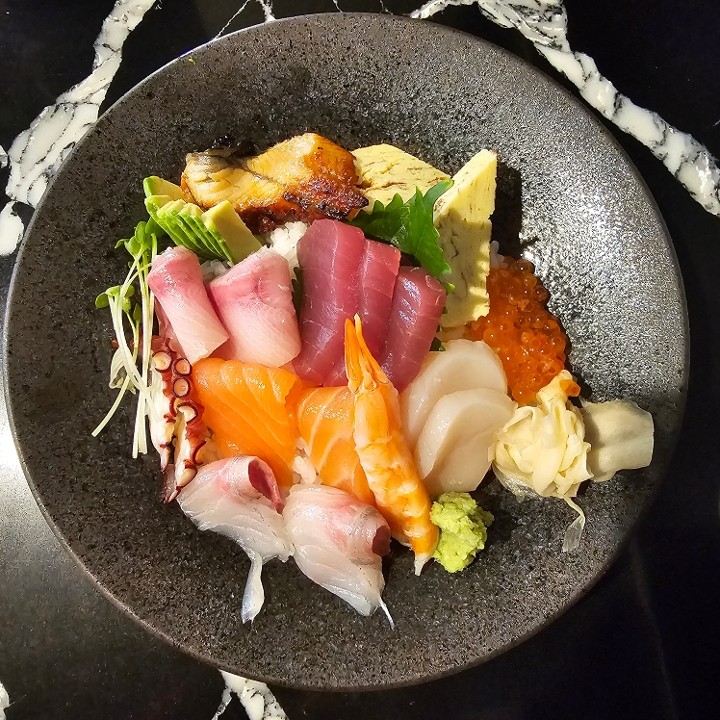 Assorted Sashimi Bowl - Chirashi Don