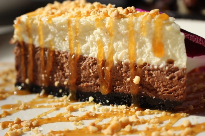 Vanilla Chocolate Cheesecake