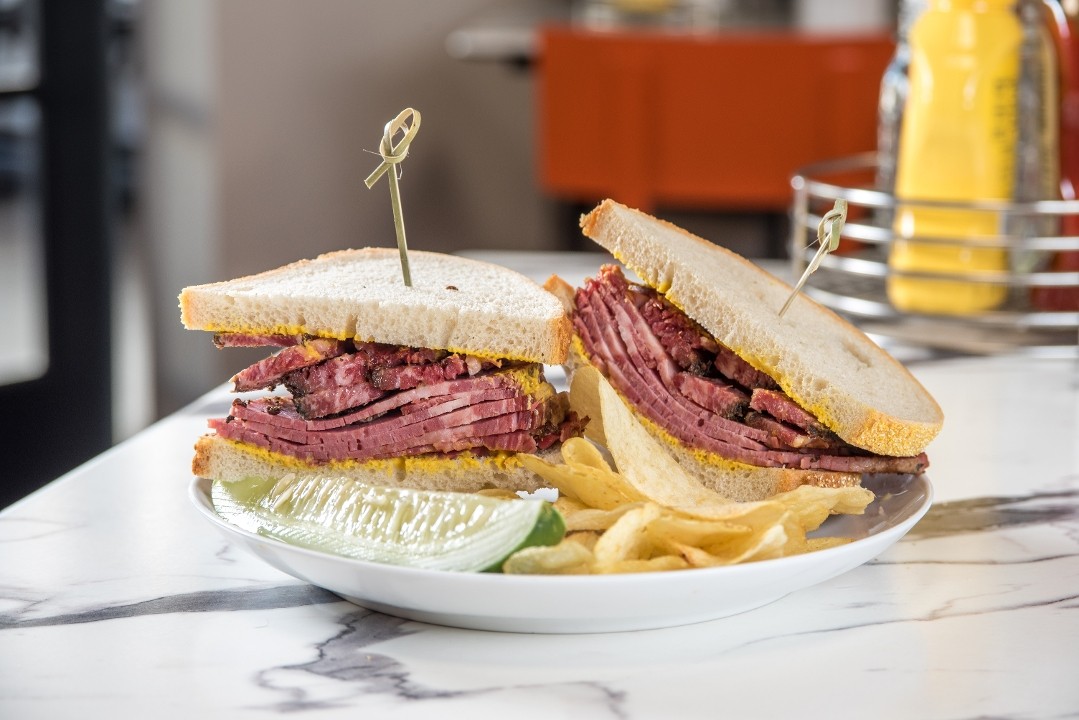 Pastrami and corned beef combo 6oz