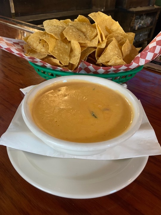 Chips & Queso